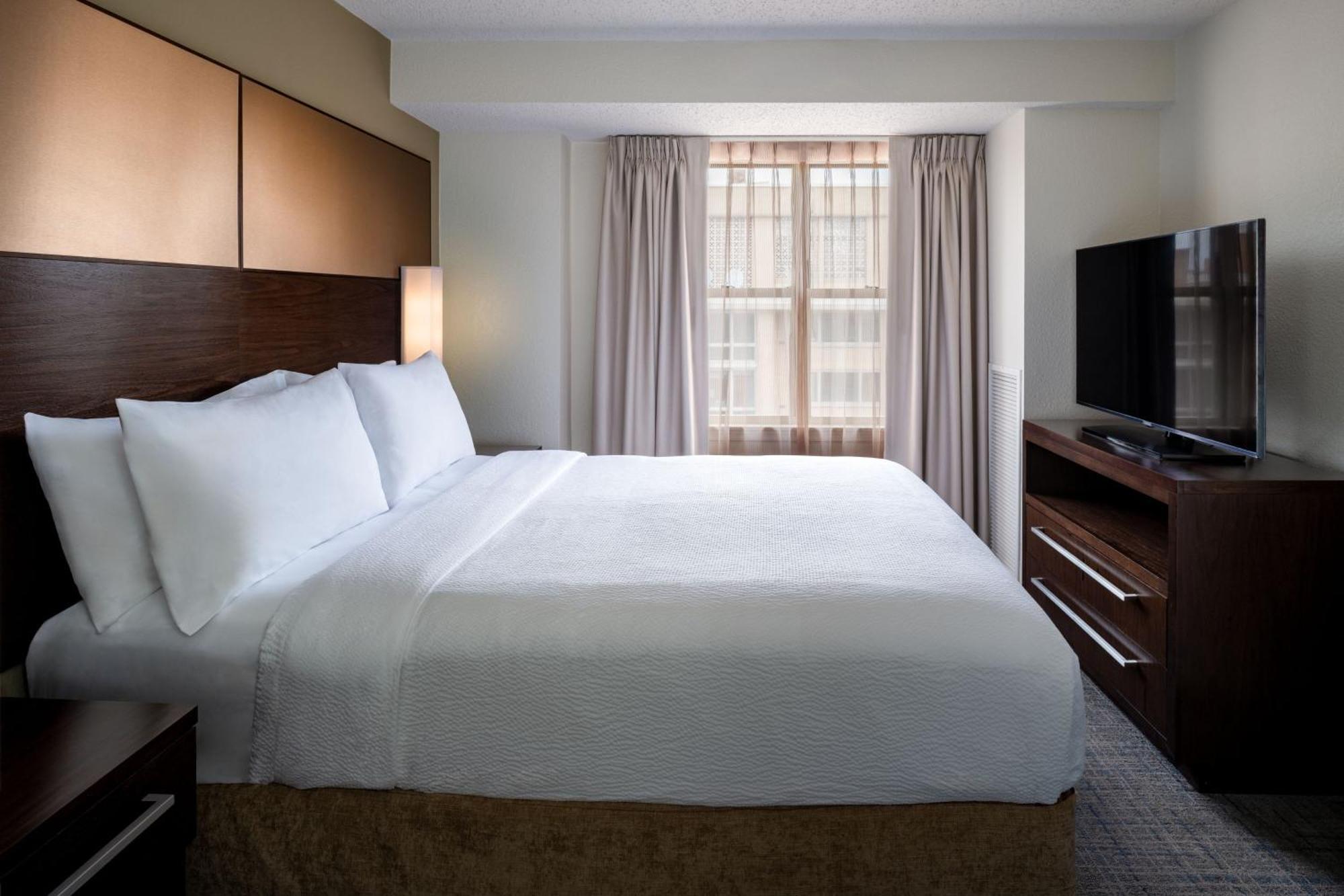 Residence Inn Washington, Dc / Dupont Circle מראה חיצוני תמונה