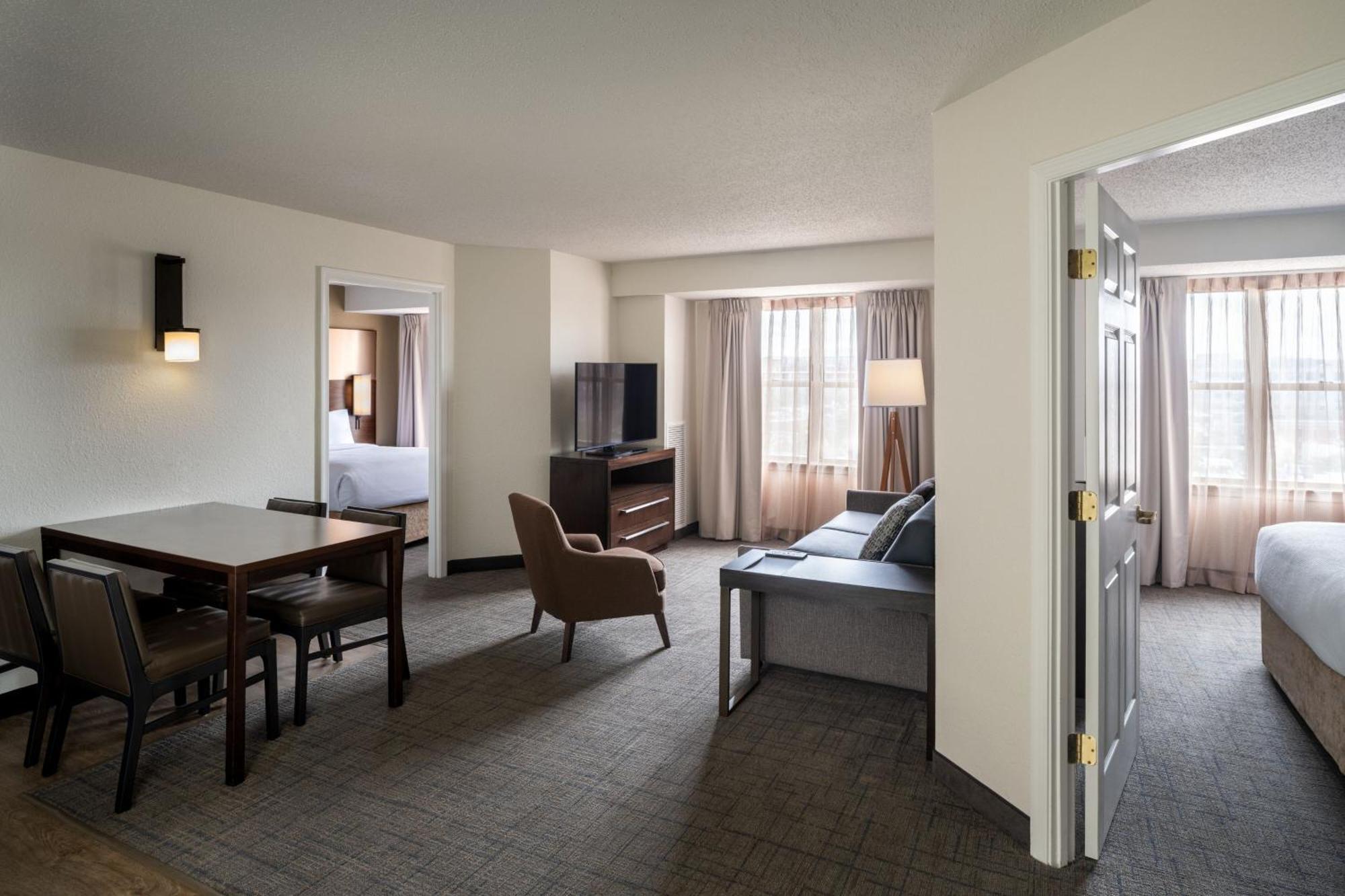 Residence Inn Washington, Dc / Dupont Circle מראה חיצוני תמונה
