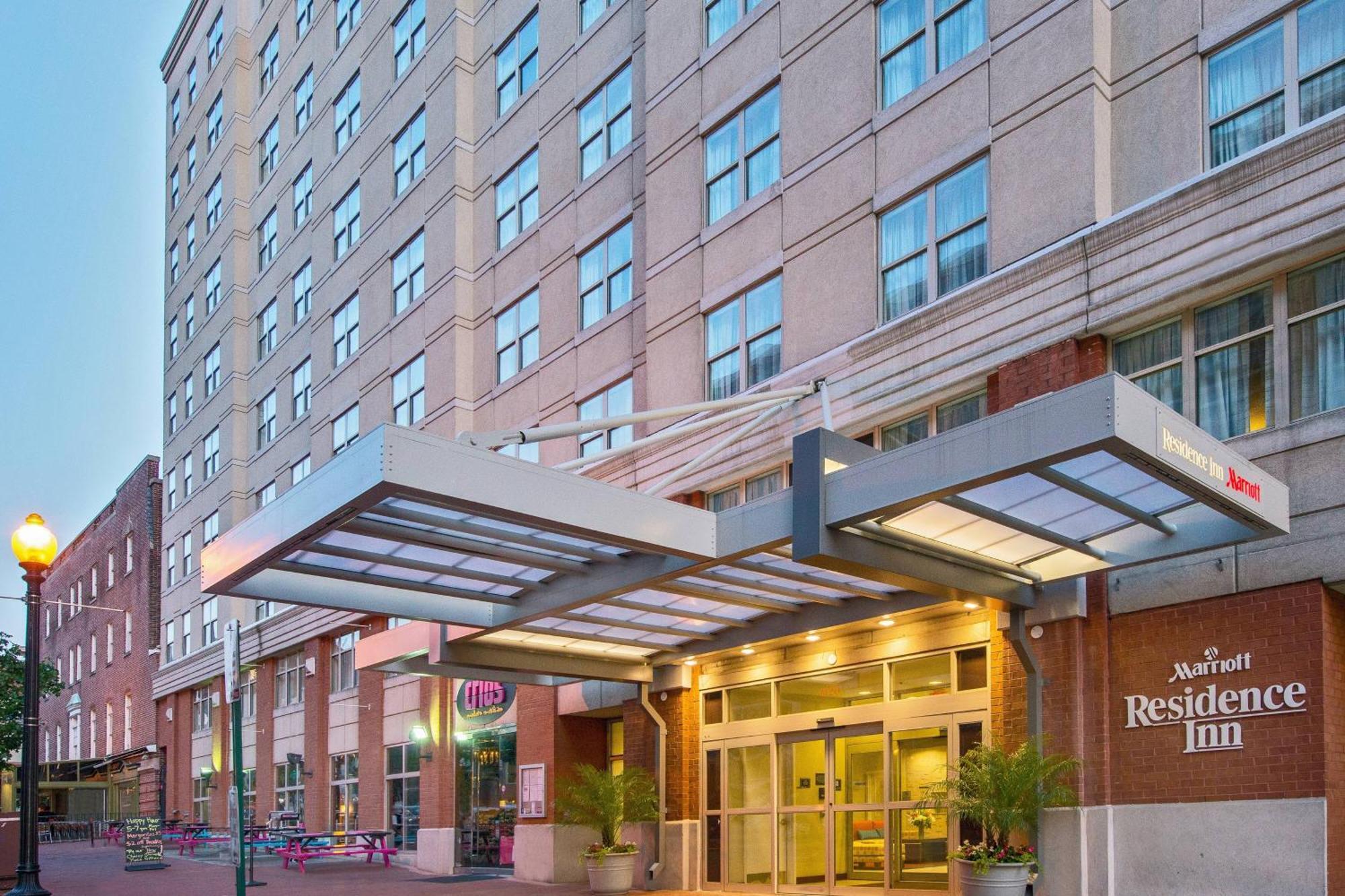 Residence Inn Washington, Dc / Dupont Circle מראה חיצוני תמונה