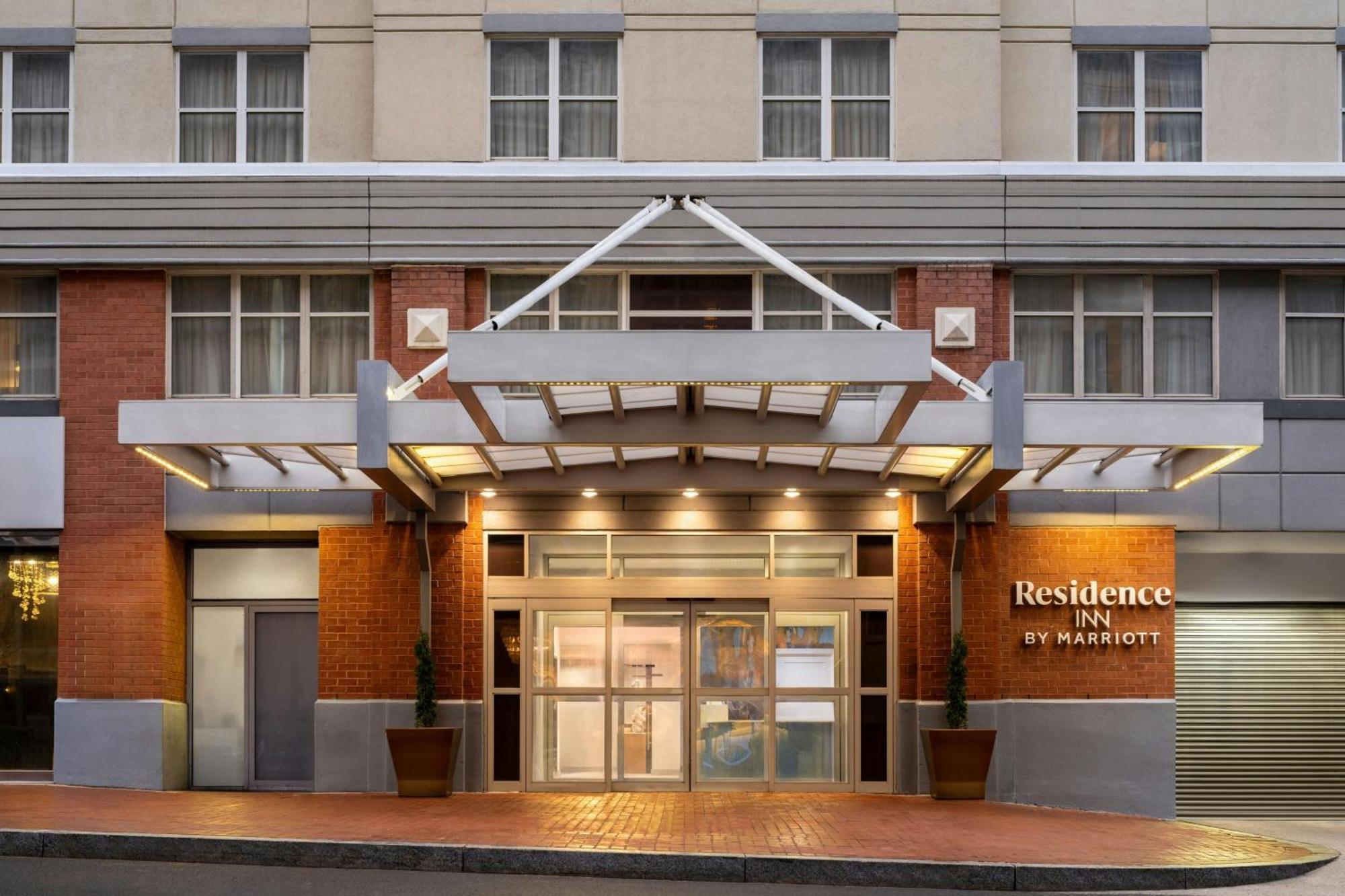 Residence Inn Washington, Dc / Dupont Circle מראה חיצוני תמונה